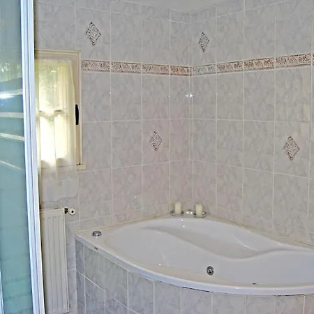 Casa de Férias Sleeps 8 Pool Thenon